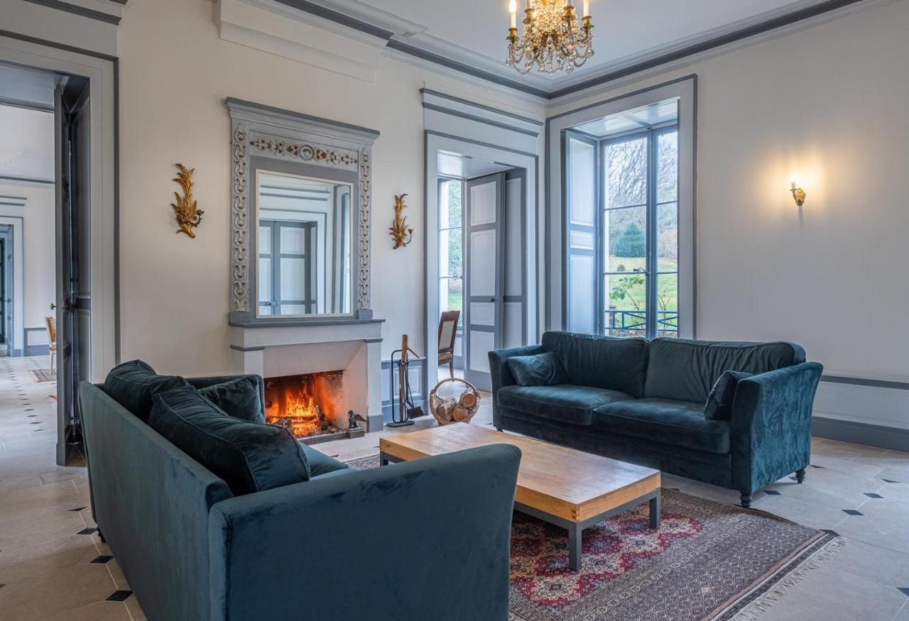 Chateau De Charnizay 외부 사진