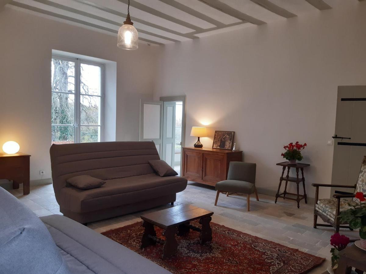 Chateau De Charnizay 외부 사진